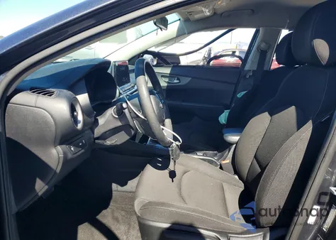 2021 Kia Forte Fe z USA, uszkodzony, nr VIN 3KPF24AD3ME304109